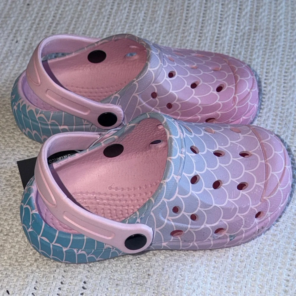 Bobbie Brooks‎ girls mermaid croc sandals size 9-10 Toddler NWT NEW